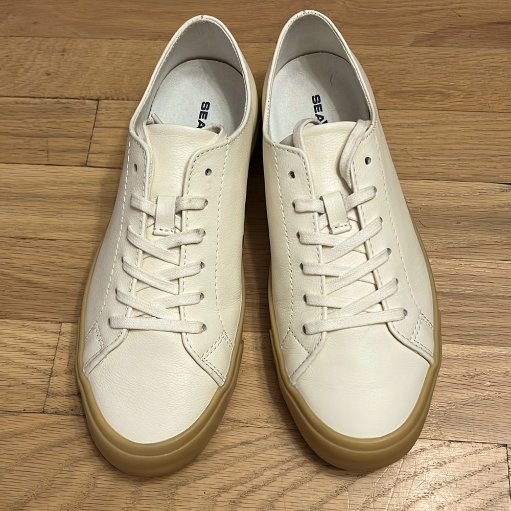 Seavees Wilder sneaker - excellent condition with box